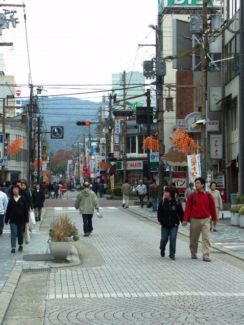 Торговая улица в городе Нара в Японии